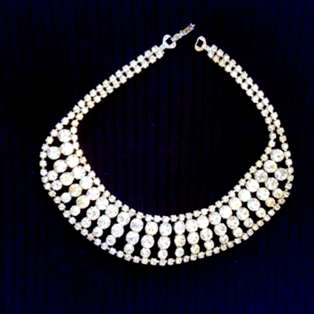 WEISS? VINTAGE 50'S CRYSTAL RHINESTONE NECKLACE.